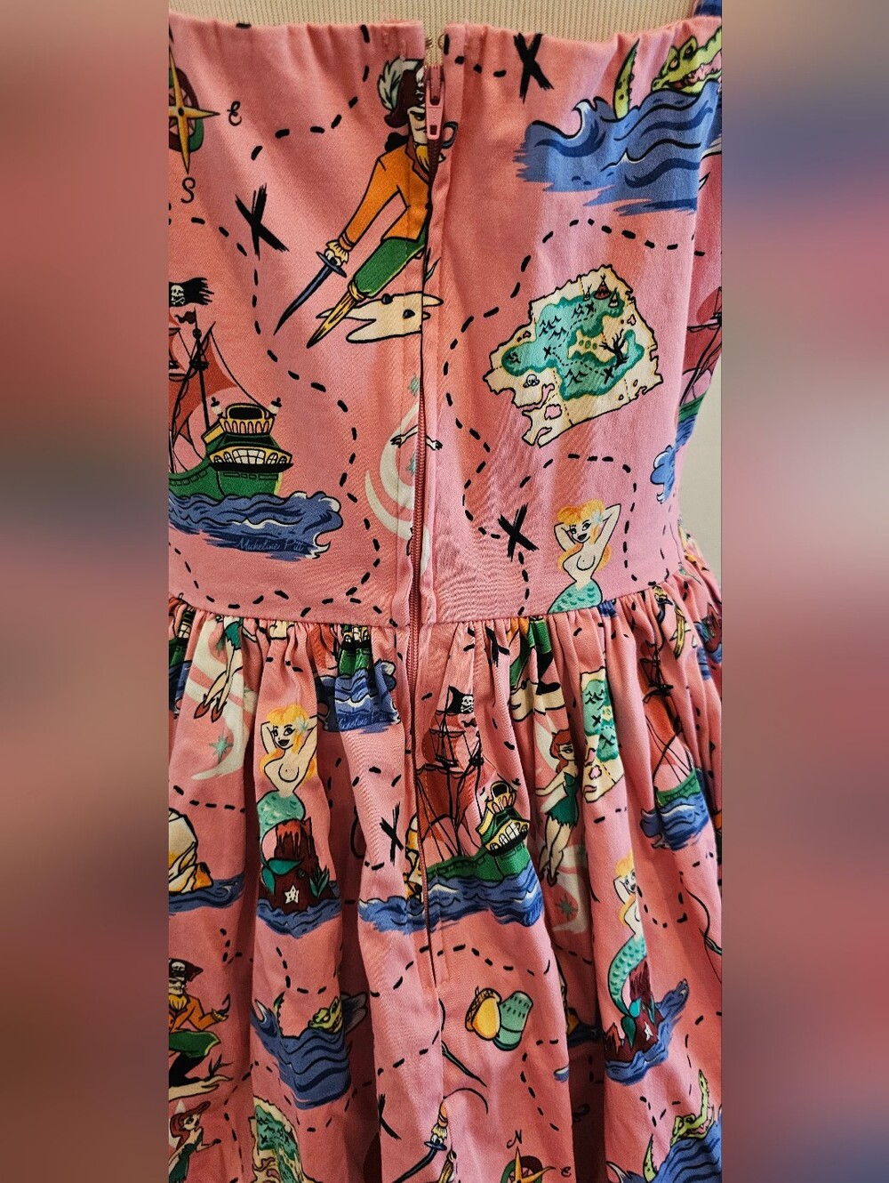 Pinup Couture Jenny Dress in Pink Neverland Print - Picture 5 of 7